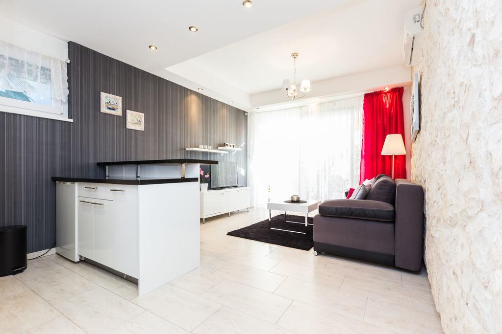 Apartments Elizabeth Biograd Na Moru Exterior foto